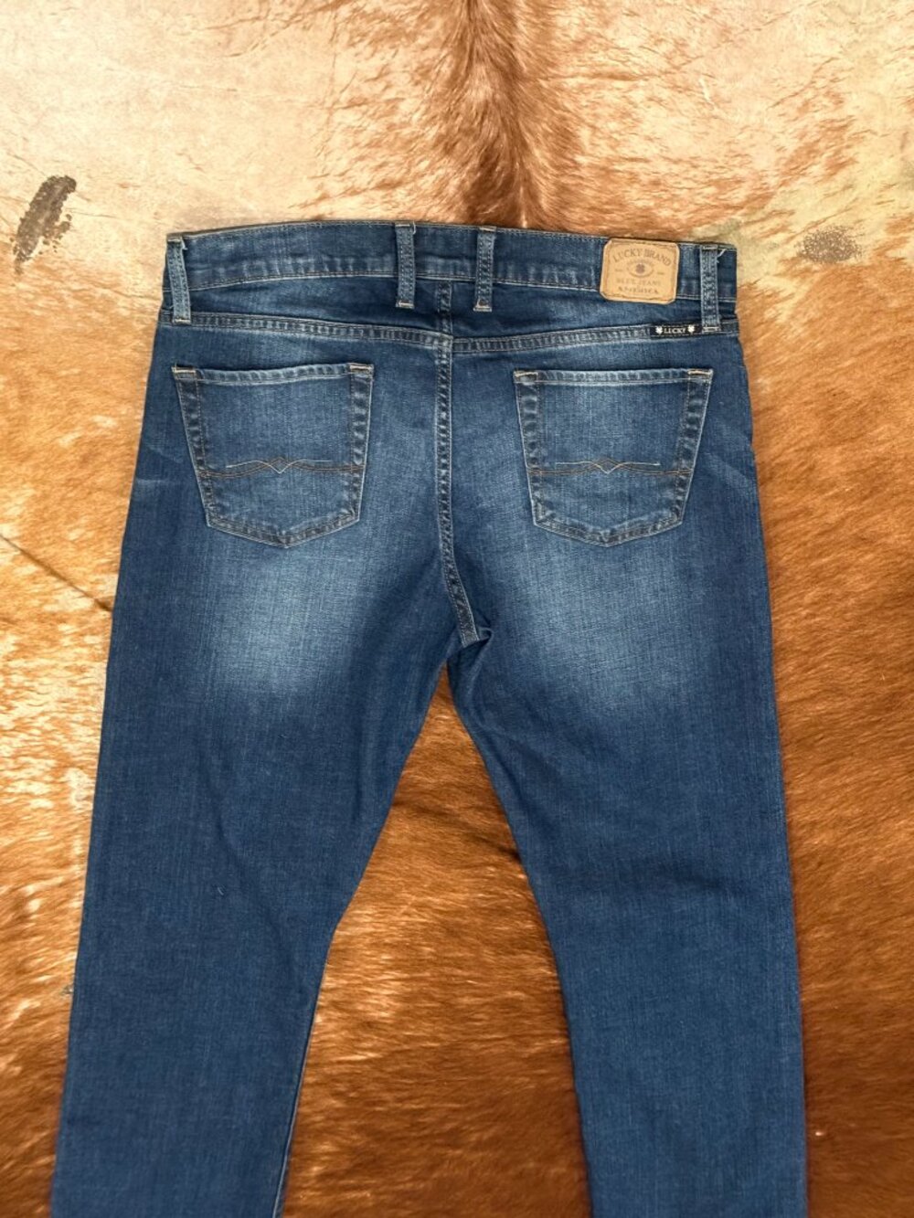 Lucky Brand Sienna Tomboy Jeans – Size 10/30 Regular - Picture 3 of 14